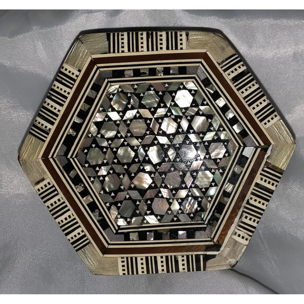 Egyptian Inlaid Mother of Pearl Hexagonal Handmade Jewelry  Box‎ 6.75